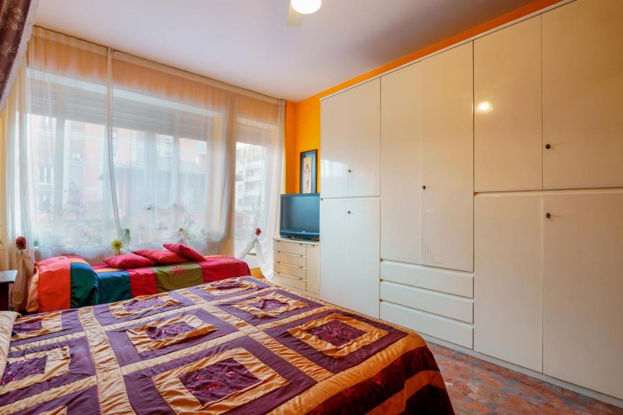 Bed And Breakfast Dolce Vita Bologna Bagian luar foto