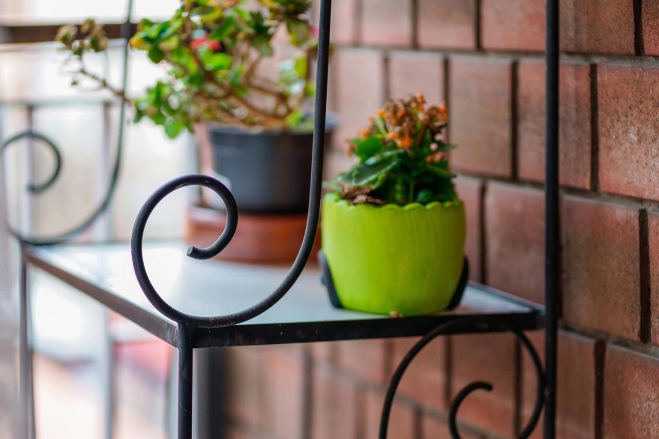Bed And Breakfast Dolce Vita Bologna Bagian luar foto