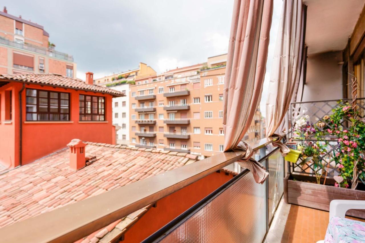 Bed And Breakfast Dolce Vita Bologna Bagian luar foto