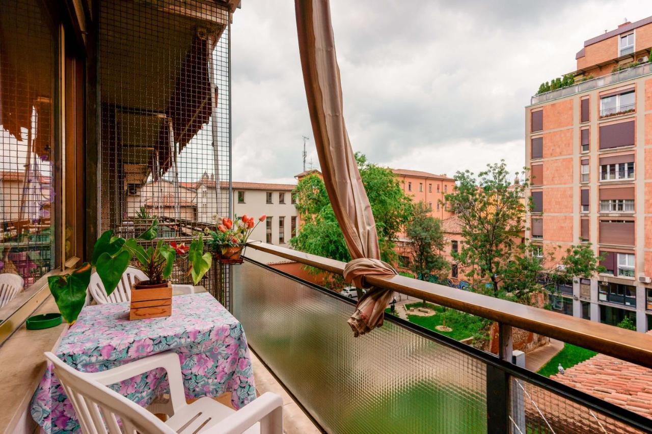 Bed And Breakfast Dolce Vita Bologna Bagian luar foto