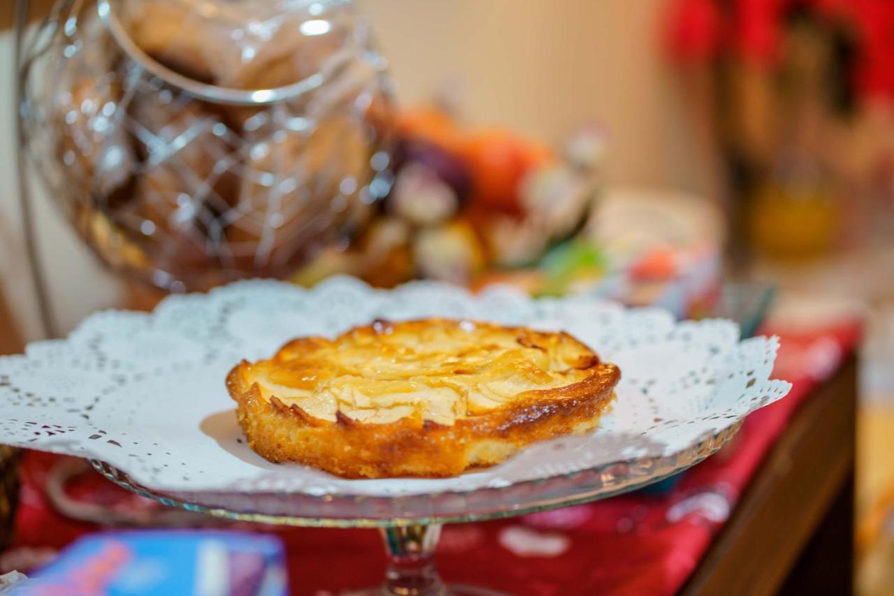 Bed And Breakfast Dolce Vita Bologna Bagian luar foto