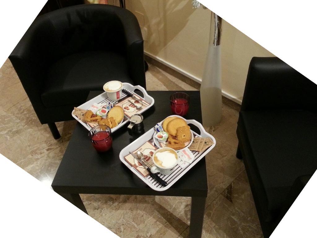 Bed And Breakfast Dolce Vita Bologna Bagian luar foto